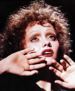 Christina Ricci as Piaf