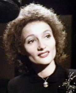 Evelyne Bouix as Piaf