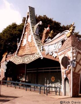 Whacky Shack - Joyland Park