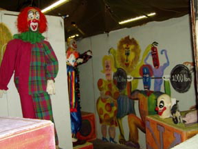 02hhq2_clowns1